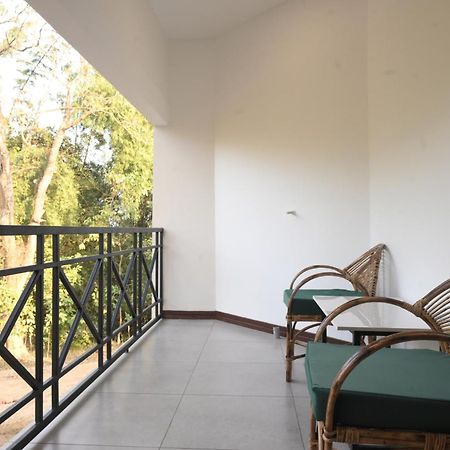 Landmark Woods Hotel Kaziranga Ngoại thất bức ảnh