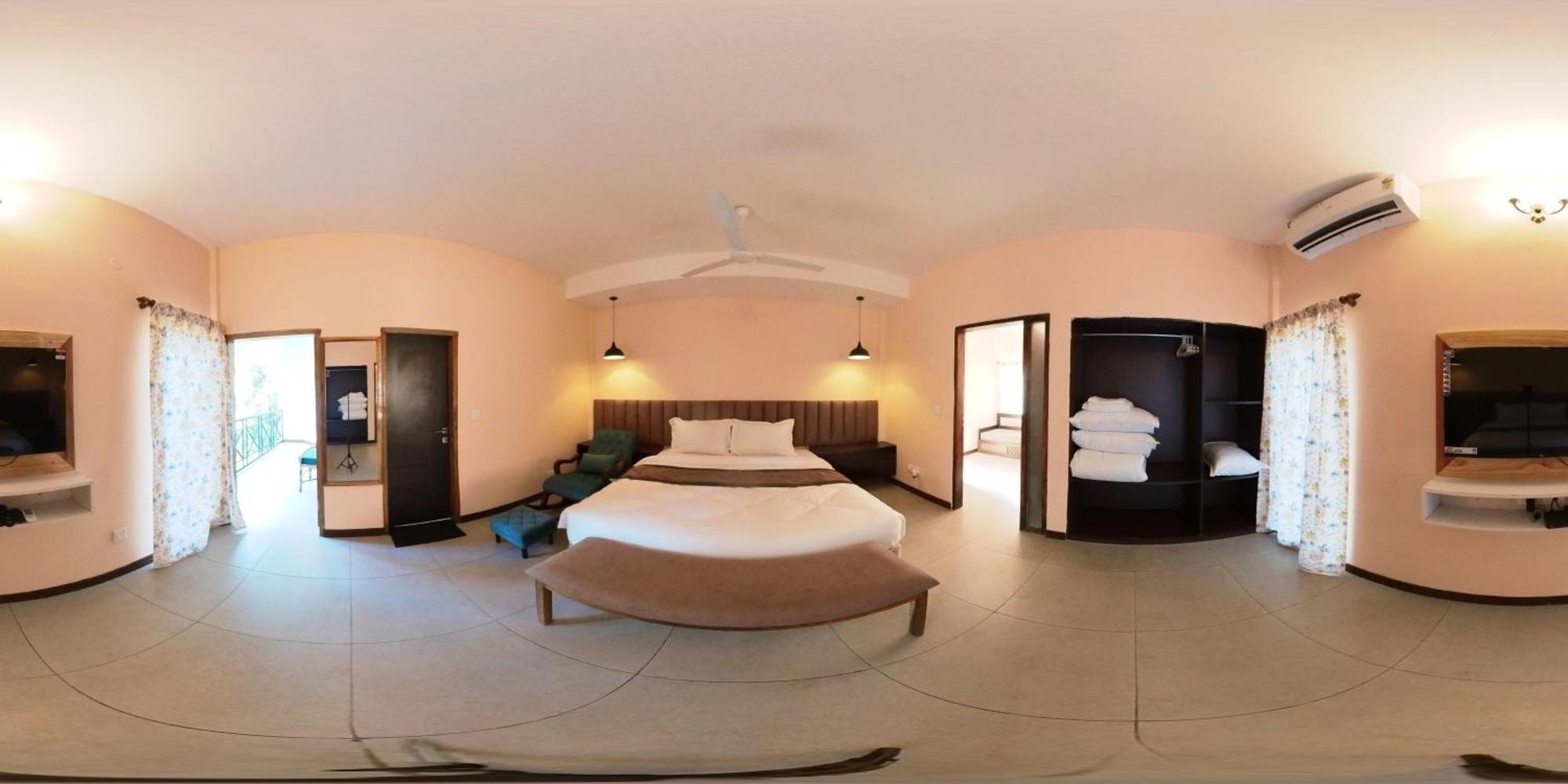 Landmark Woods Hotel Kaziranga Ngoại thất bức ảnh