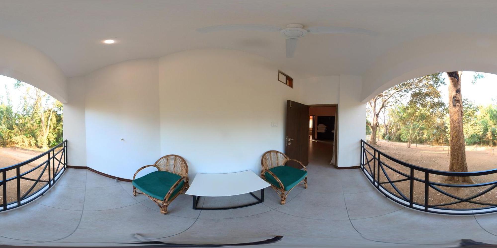 Landmark Woods Hotel Kaziranga Ngoại thất bức ảnh
