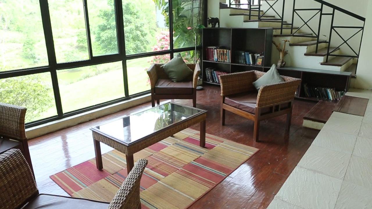 Landmark Woods Hotel Kaziranga Ngoại thất bức ảnh